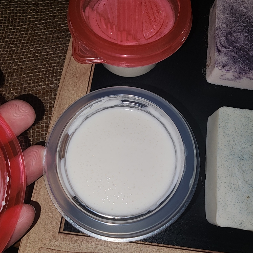 Homemade goats milk lotion